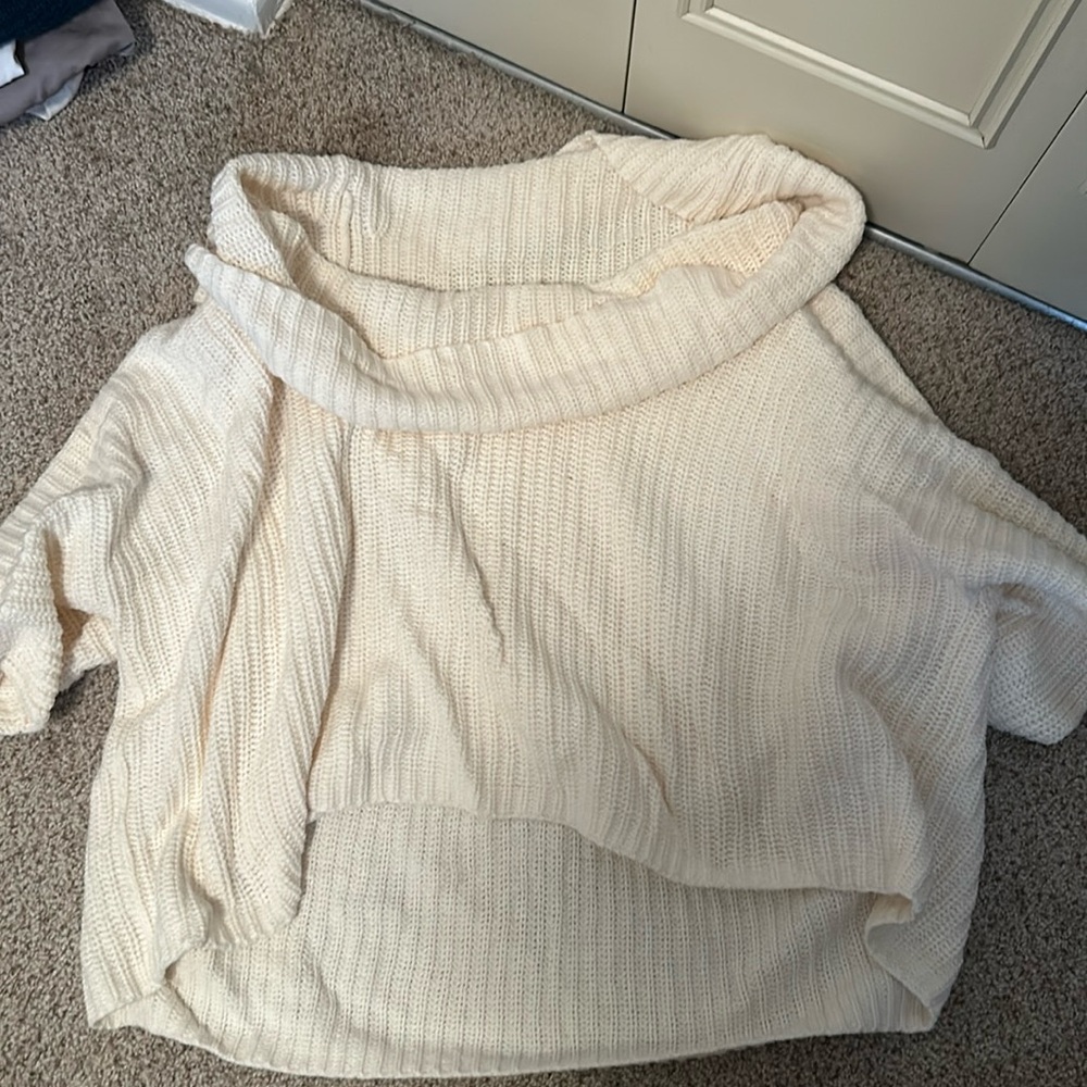 Express XS Oversized Knit Sweater in Cream